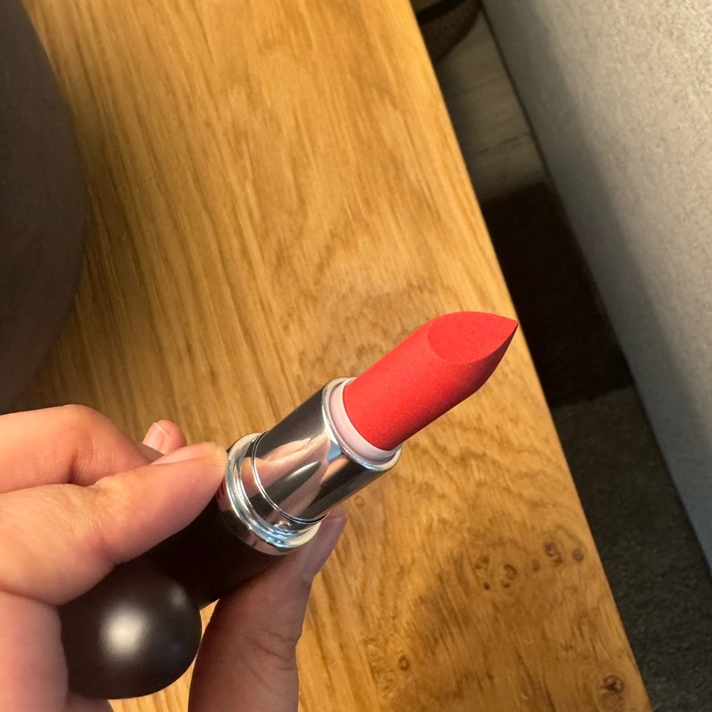 MAC Matte Lipstick bundle - Picture 9 of 16